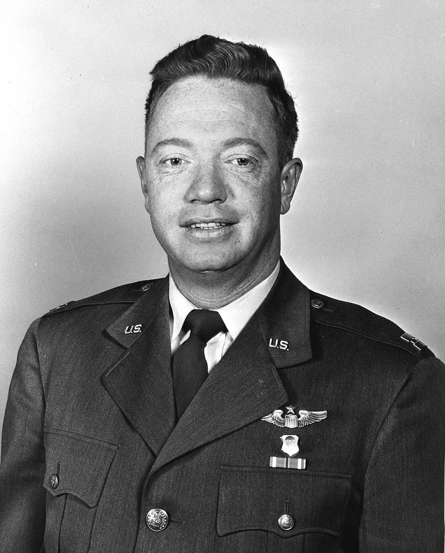 Joseph Kittinger test pilot US Air Force